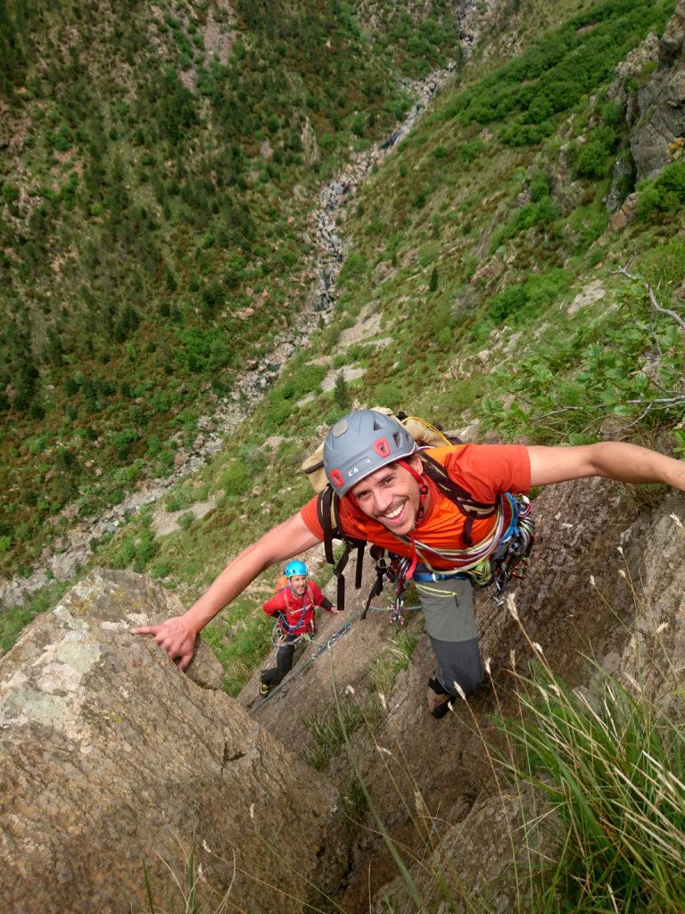 all'uscita di una bella (ma breve) placca su roccia ottima