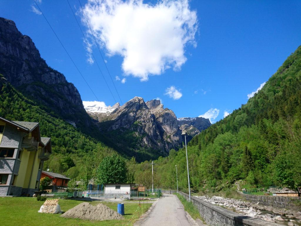 Ultimo saluto allo Yosemite italiano dal parcheggio di San Martino