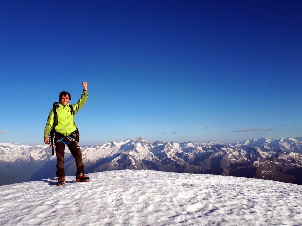 Gab in cima con la Presanella sullo sfondo