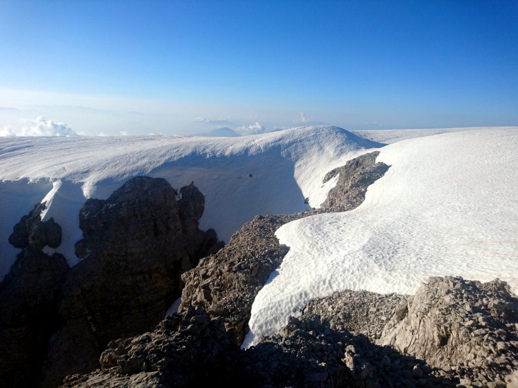 In questa foto si vede il punto di uscita del canale con tutte le nostre orme