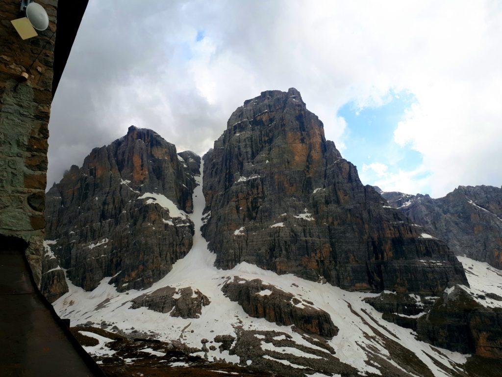 Verso sera le nuvole si diradano e si vede anche la parte finale del canale