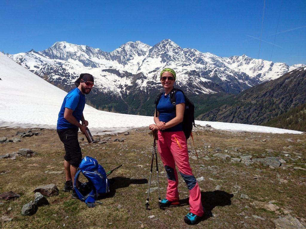 al passo, con un piede in Italia e l'altro in Svizzera!