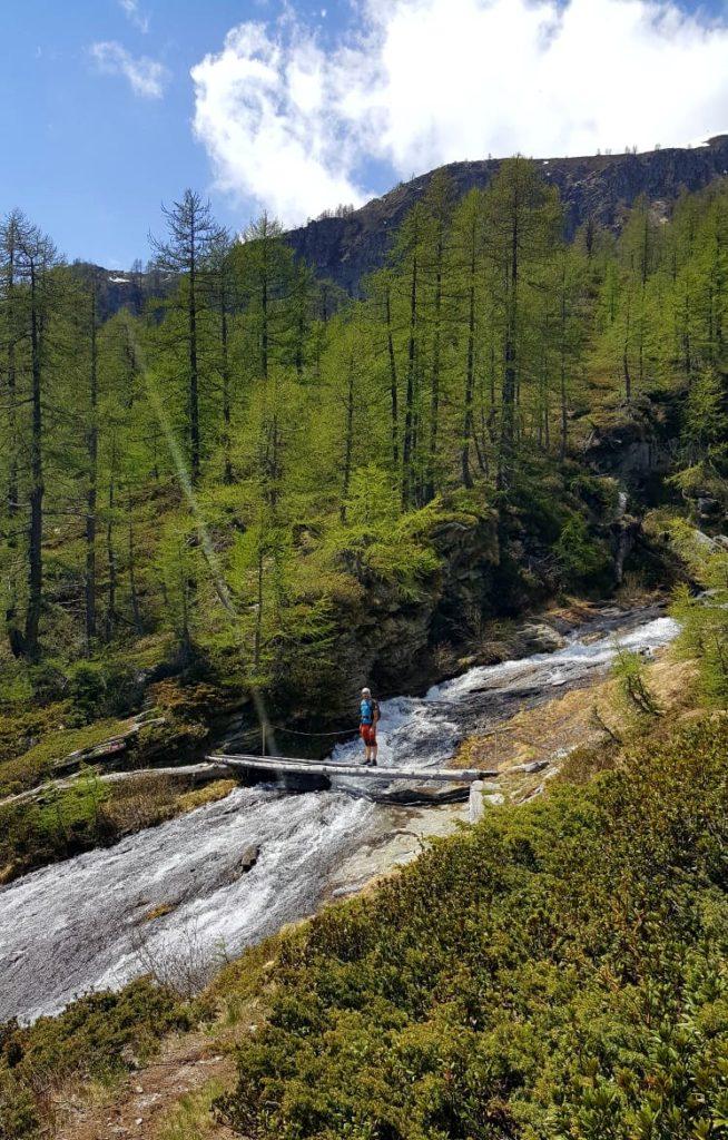 lungo il sentiero per il Lago Inferiore di Paione