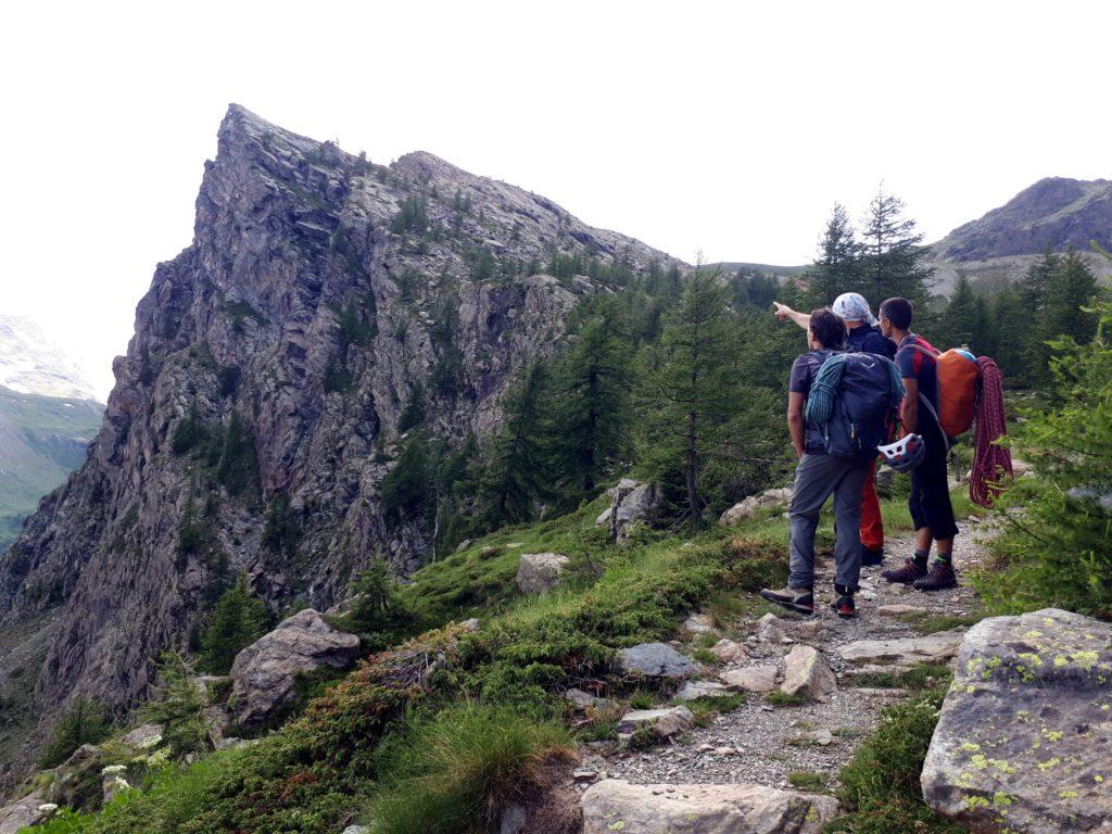 osservando il profilo del Bec Raty, sognando future arrampicate