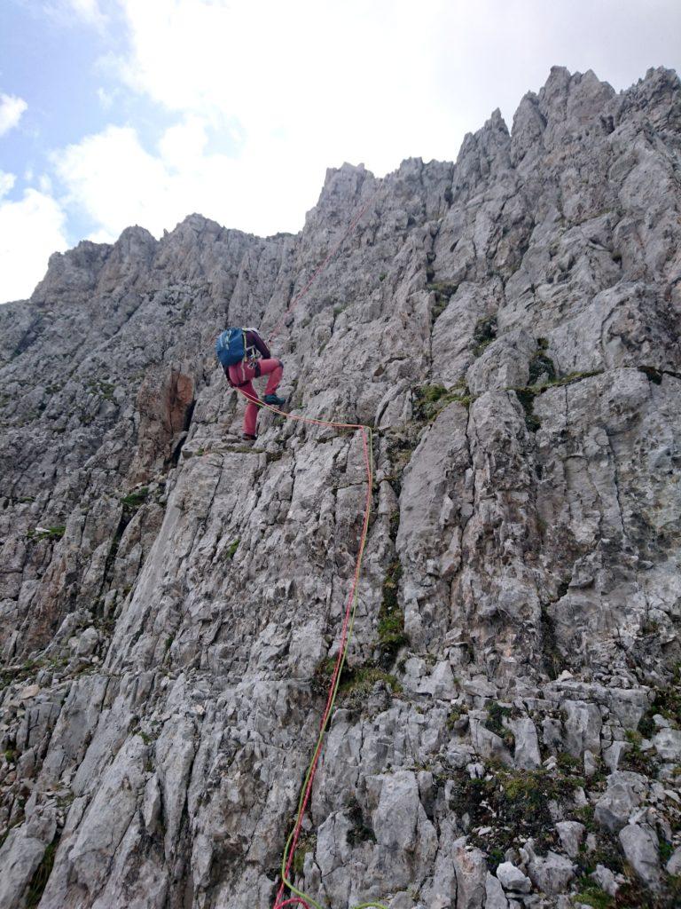 altra calata... occhio alla roccia: non frana, fria