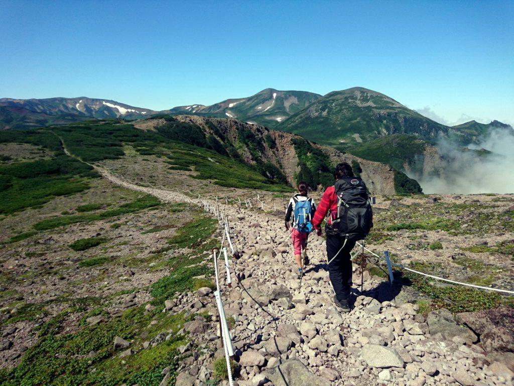 si scende verso il primo rifugio