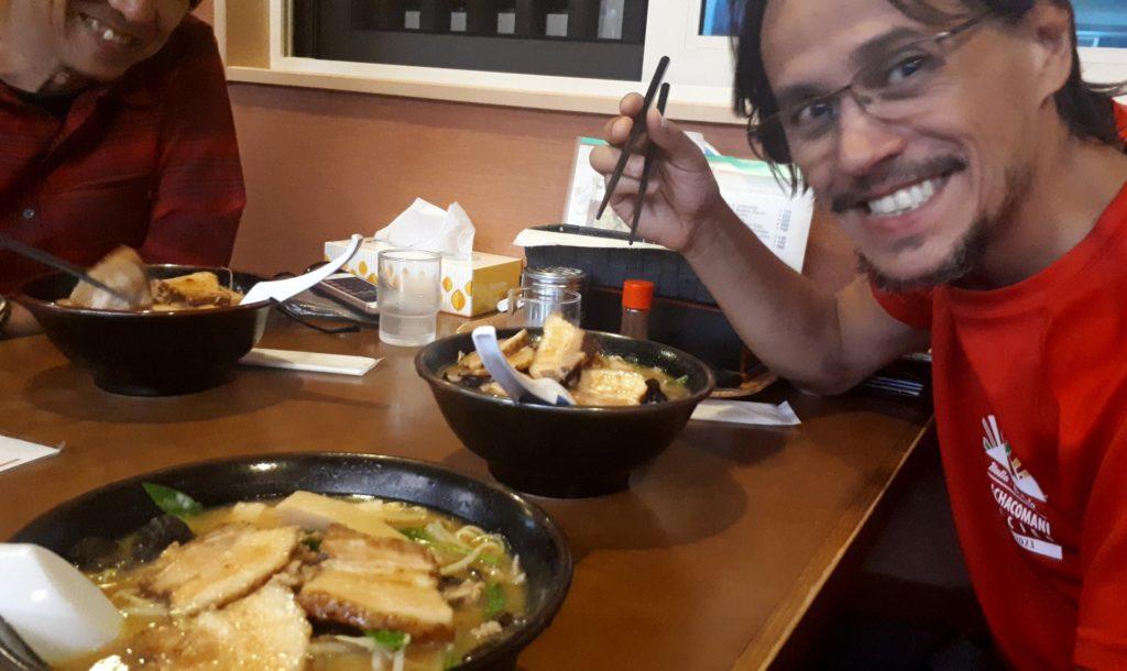 flashback: la cena dei campioni prima della gita, ovvero il miglior Miso Ramen di tutto il Giappone in versione Super Pork!