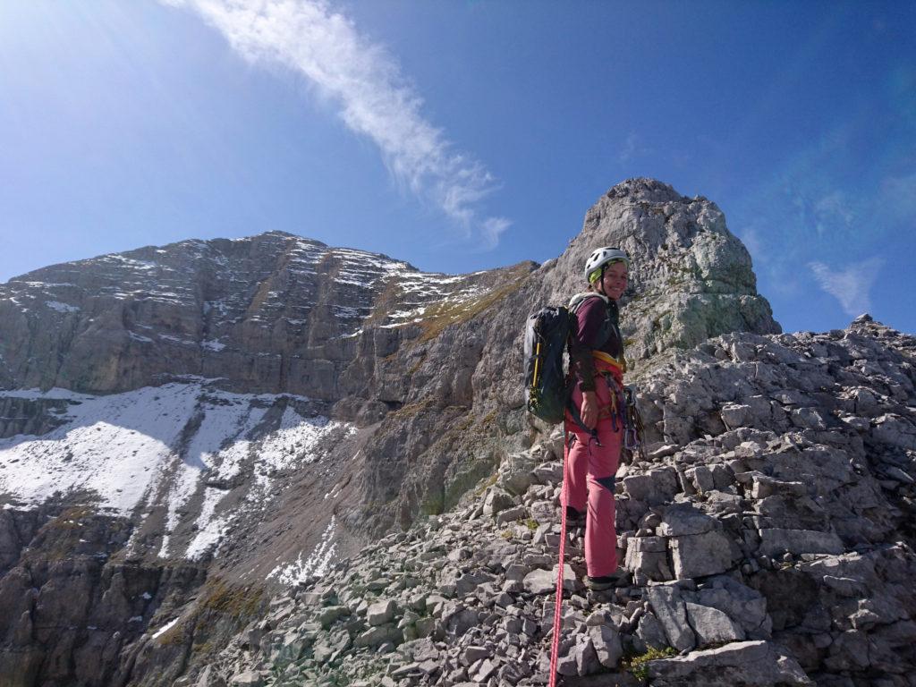 dopo un canalino ravanoso si esce nuovamente in cresta e da qui sembra che ormai manchi poco. In realtà non è proprio vero! ;)