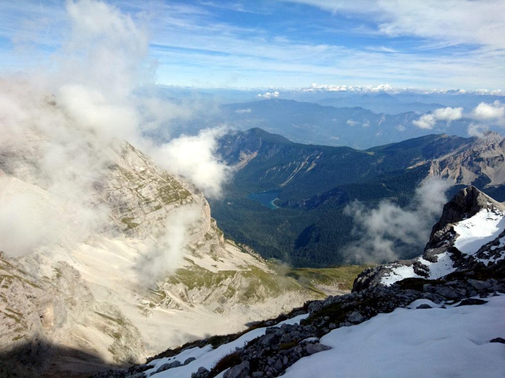 il lago di Tovel visto da pochi metri dalla cima Vagliana