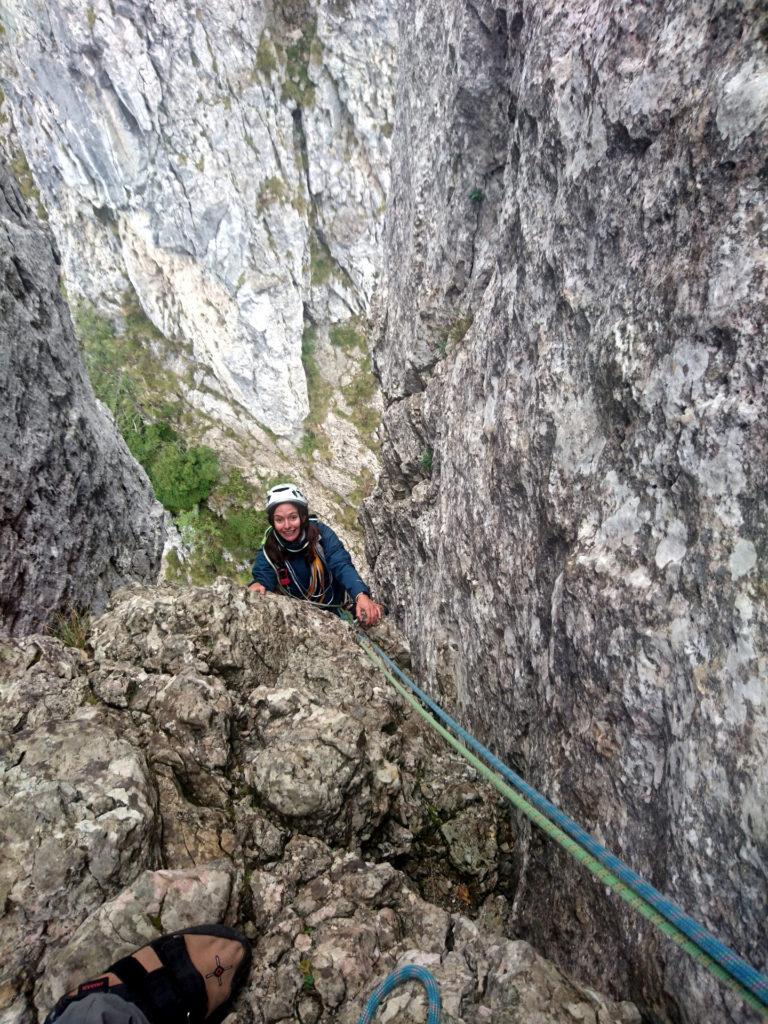 Erica bella sorridente in arrivo al termine del primo tiro della Torre. Alla fine molto carino