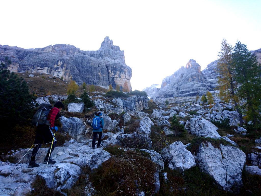 siamo quasi al Rifugio Tuckett ed il sole sta sorgendo anche per noi