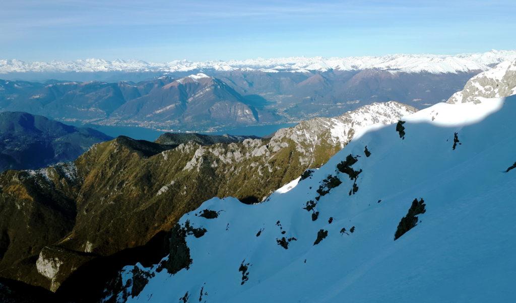 nel frattempo l'arco alpino si mostra sempre più terso, in tutto il suo splendore