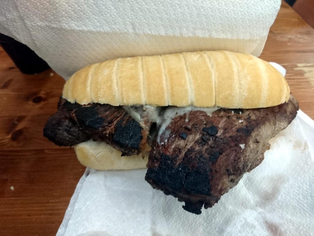 impossibile non fermarsi all&#039;Alva a magnare un bel panino dell&#039;imperatore!! Oggi particolarmente gigante