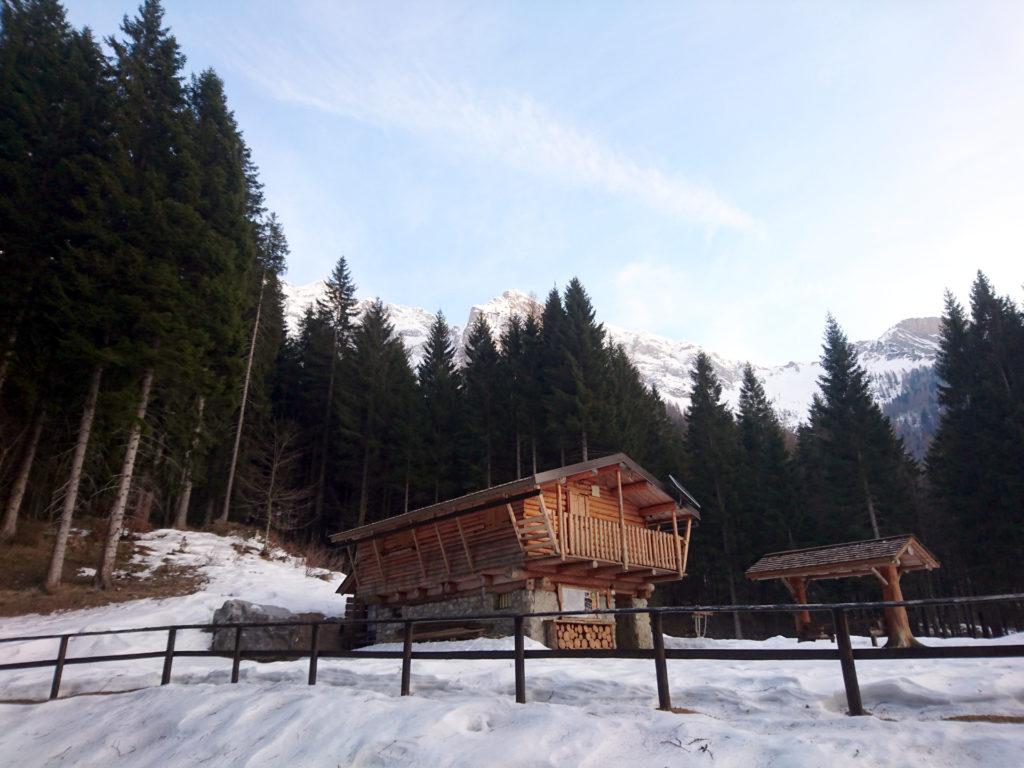 la Baita dello Zoppo e la nostra montagna dietro di lei