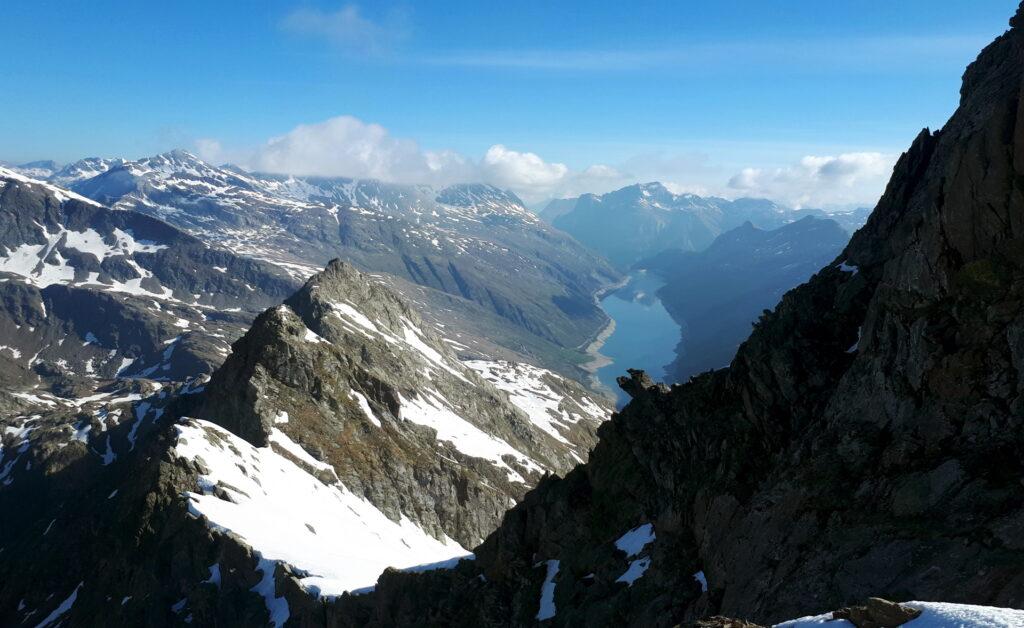 il bellissimo lago di Lei visto dalla nostra cresta