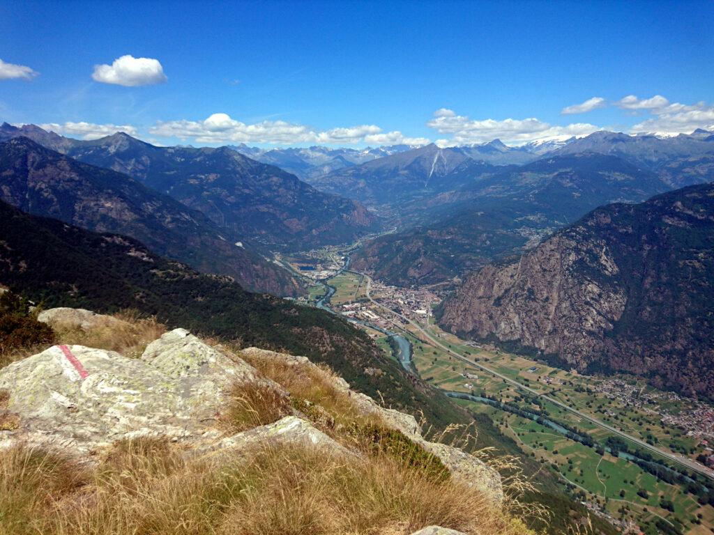 La bellissima vista dalla nostra cima verso la Valle d'Aosta