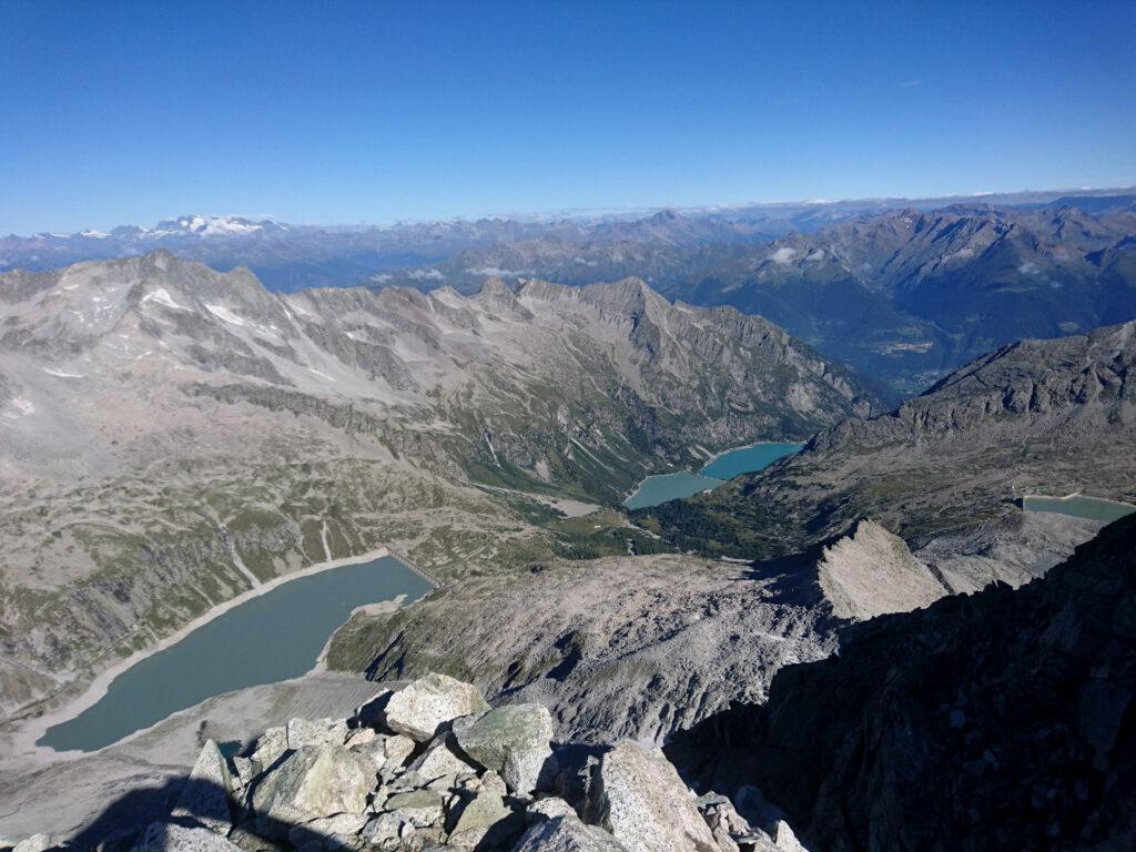 vista Lombradia, dalla quasi cima dell'Adamello