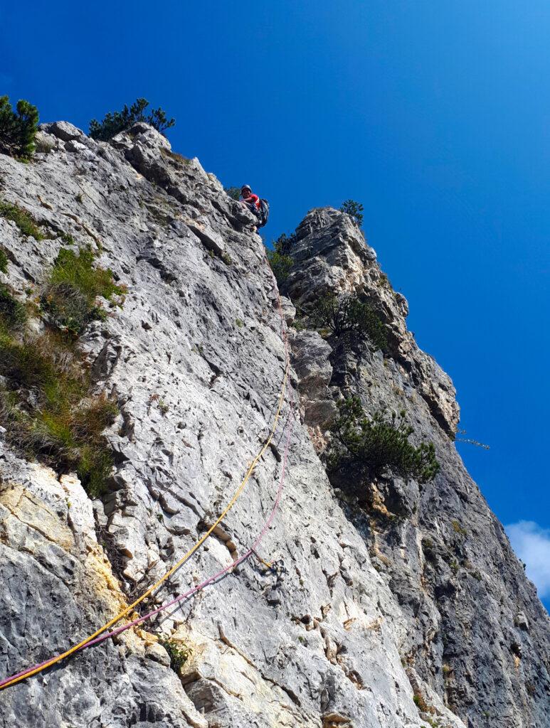 superato il diedrino, Gab in cima al quarto tiro