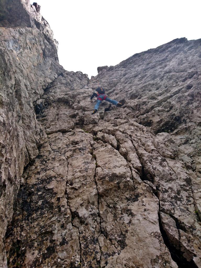 Erica affronta il punto strapiombante del tiro chiave