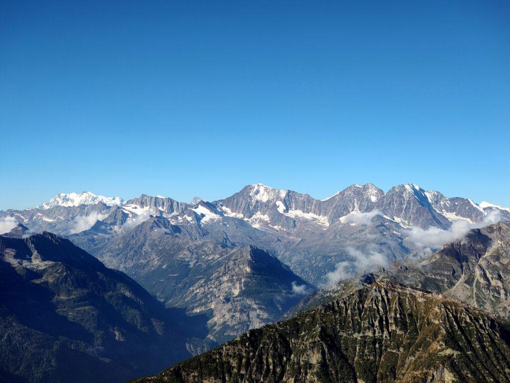 panorama dall&#039;altopiano alto