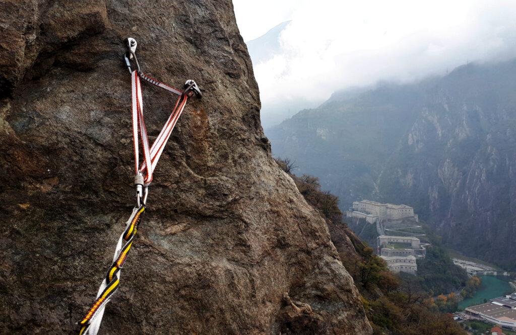 sosta con vista, sul forte di Bard