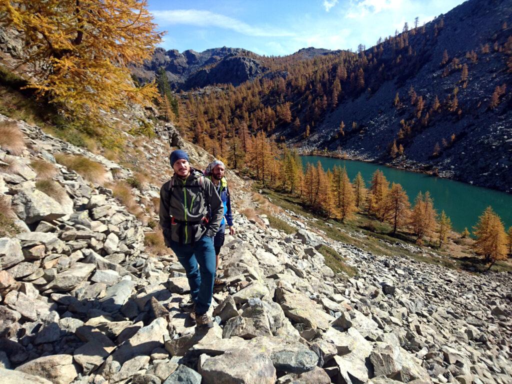 passiamo accanto al Lago Nero e al Lago Cornuto