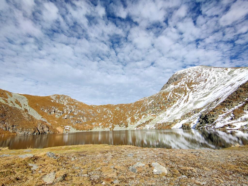 Sponda del lago Moro