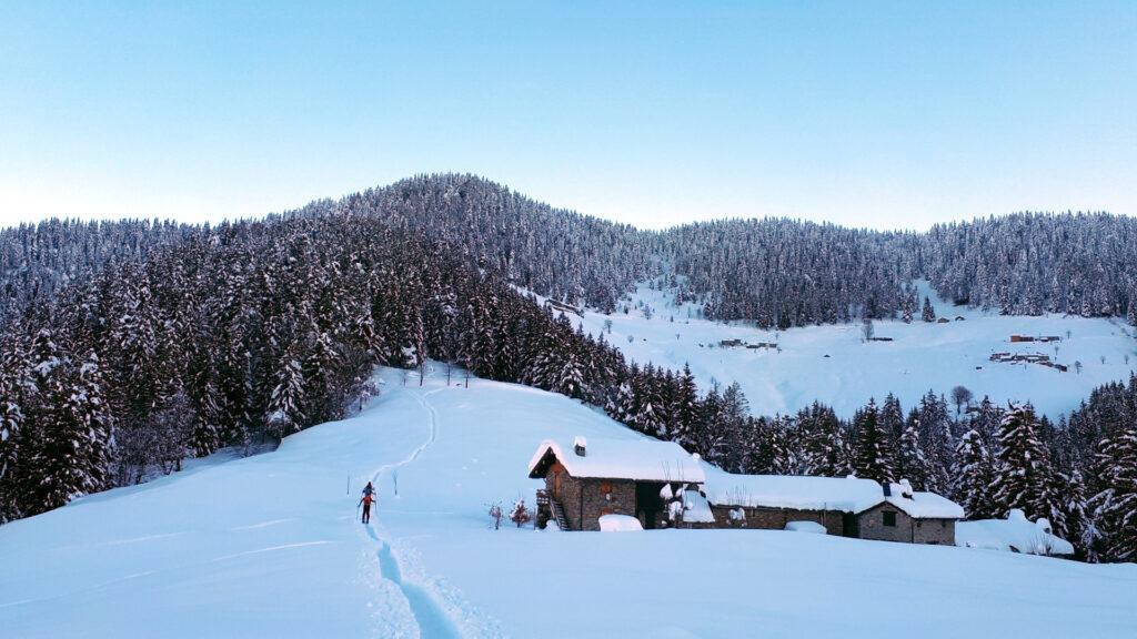 tratto in falso piano, accanto all'Alpe Grande