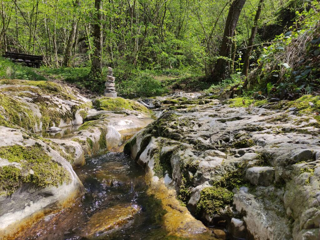 bello scorcio del torrente, sempre in zona ponticello