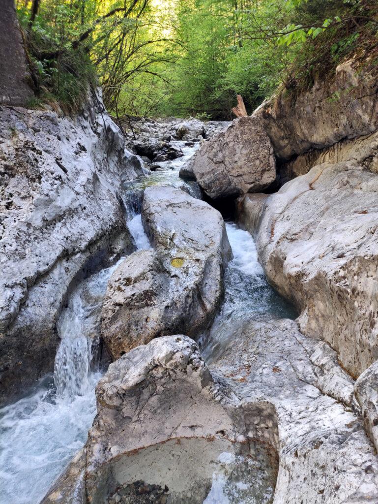 Altro punto di vista della cascatella