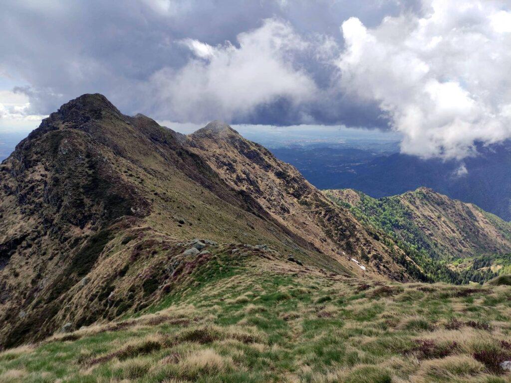 Iniziamo la nostra salita lungo la cresta del Monte Barone