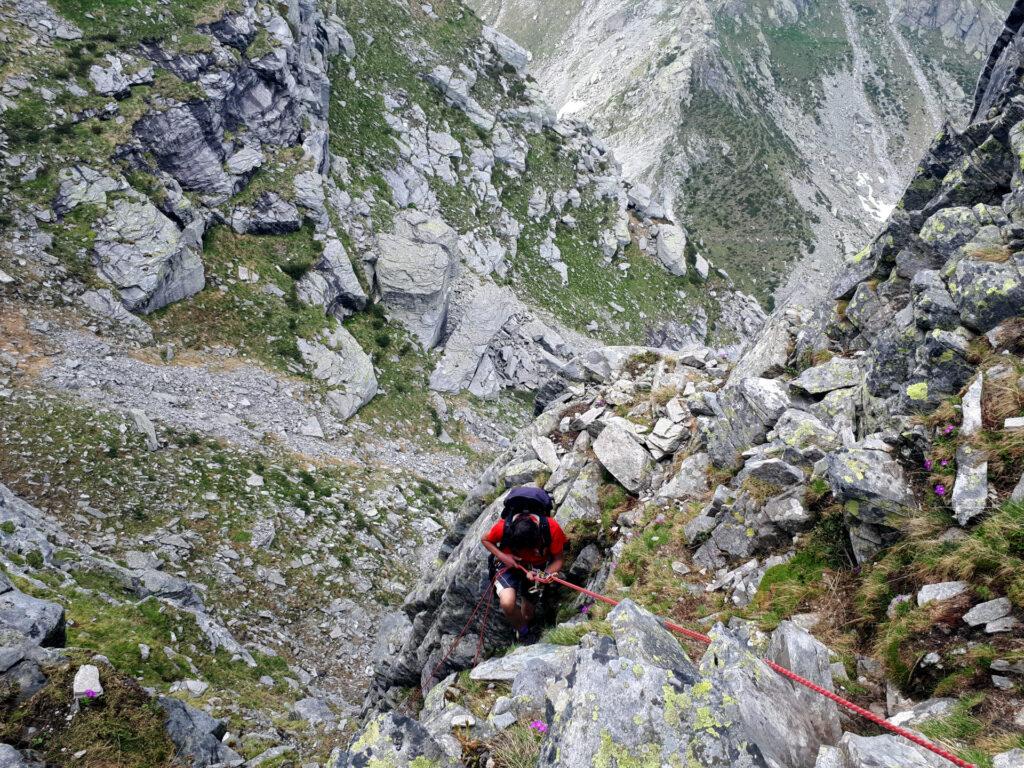 la breve calata oltre la Porta della Via Normale