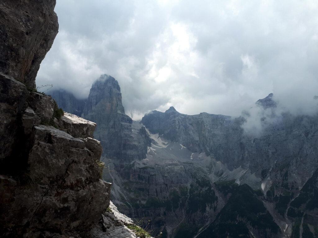 Vista del Crozzon di Brenta dalla nostra sosta