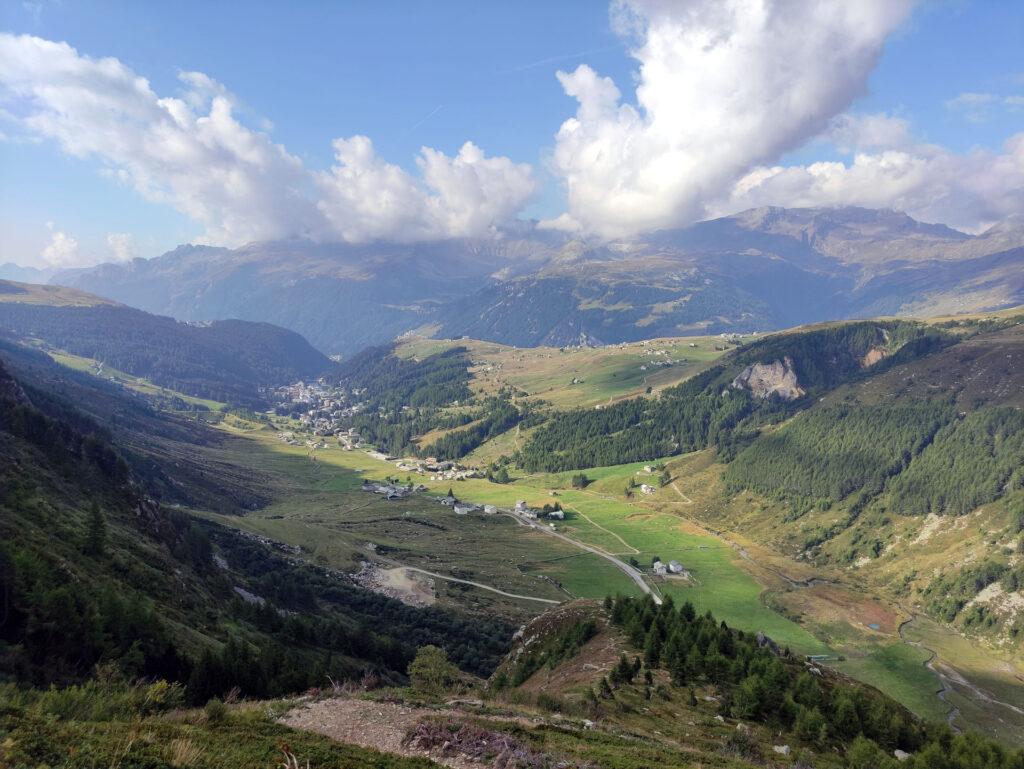 La vista verso Madesimo al termine del primo strappo verticale