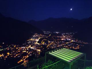 Ed ecco la vista verso Chiavenna by night, dalla terrazza del ristorante. Tanta roba!