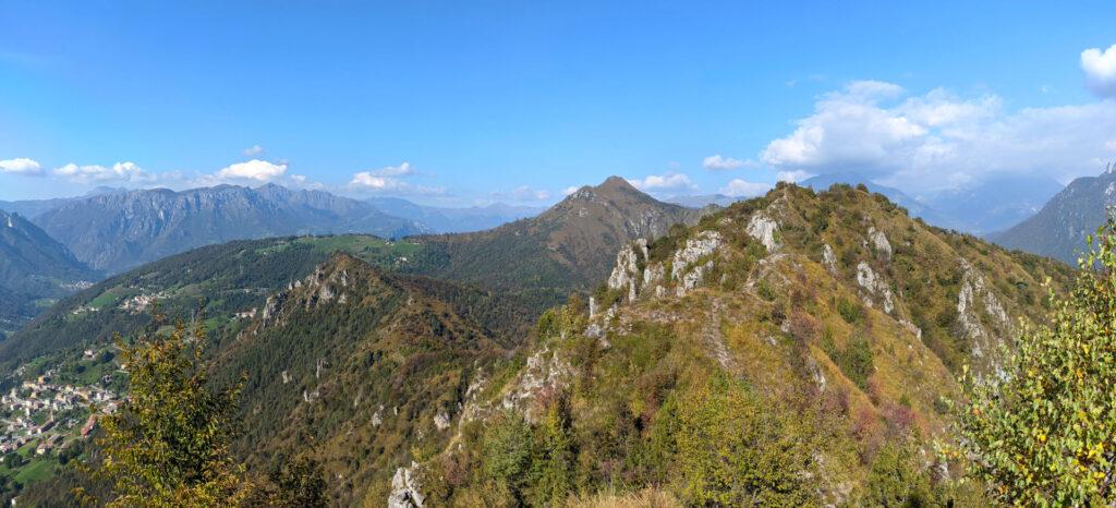 Vista integrale del Monte Corno e del Pizzo Rabbioso con il percorso da noi seguito