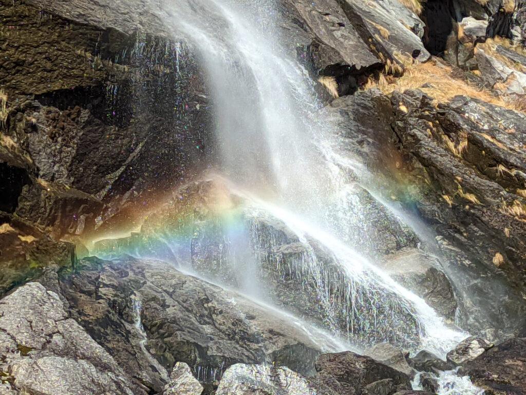 arcobaleno sulle cascate alte