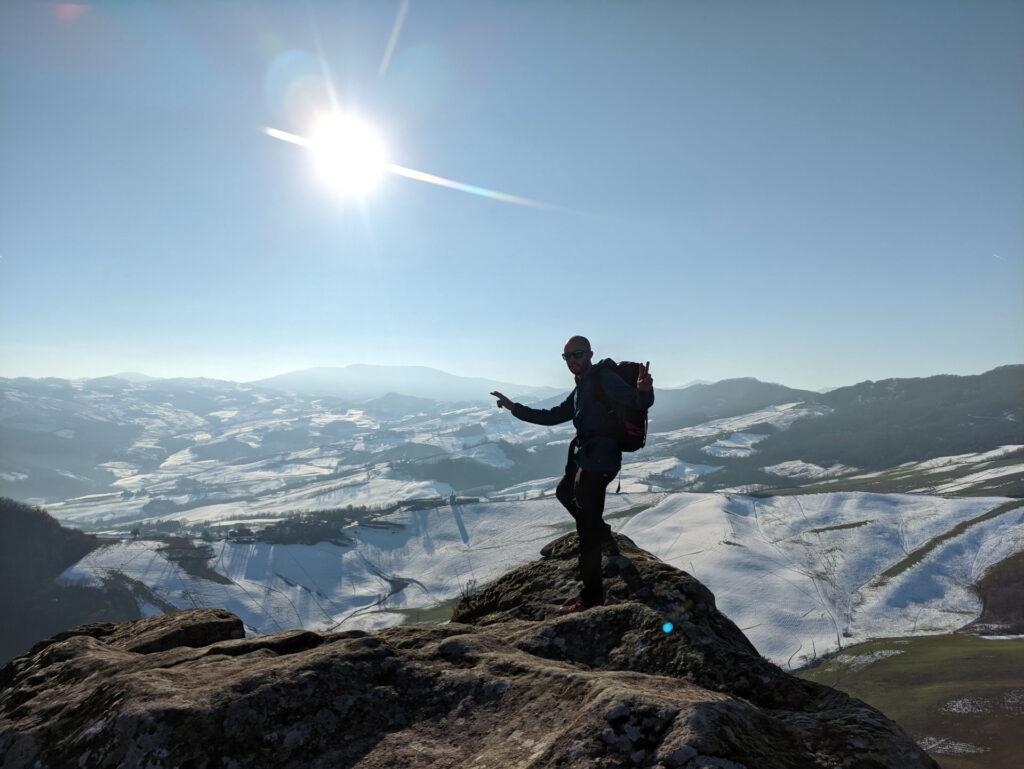 Chiaroscuro di Max con i colli innevati