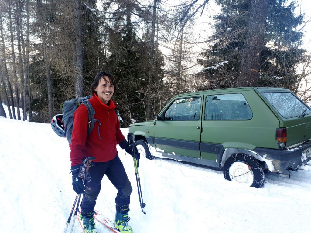 Giunti a Campelli constatiamo che come sempre l'unica macchina che è riuscita ad arrivare fin qua è la mitica Panda!!