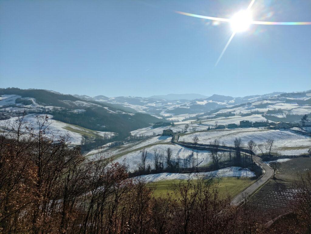 Altra splendida veduta dei colli innevati