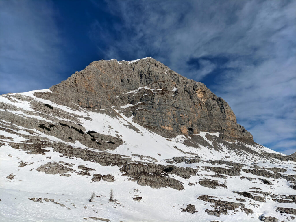 Questa invece è la cima dei Lasteri, la "dirimpettaia" del Croz dell'Altissimo