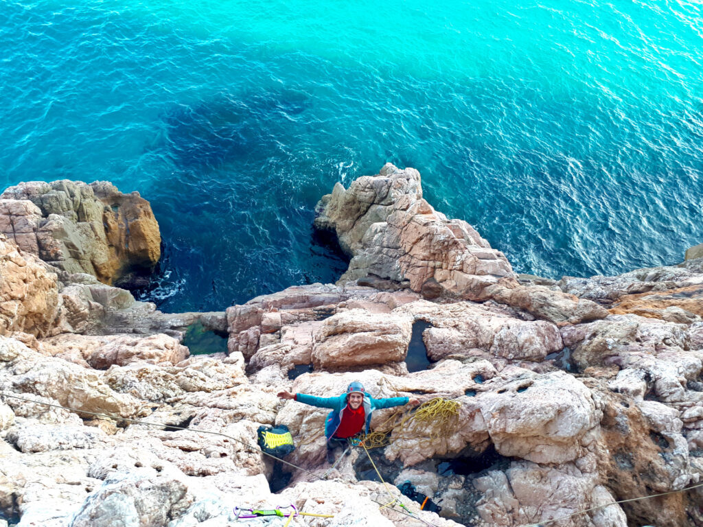 i colori sono pazzeschi: da quelli della roccia a quelli del mare