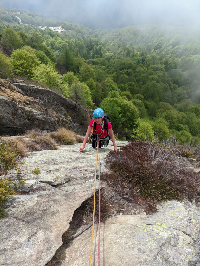 ultimi metri di bella placca di Scialpinisti