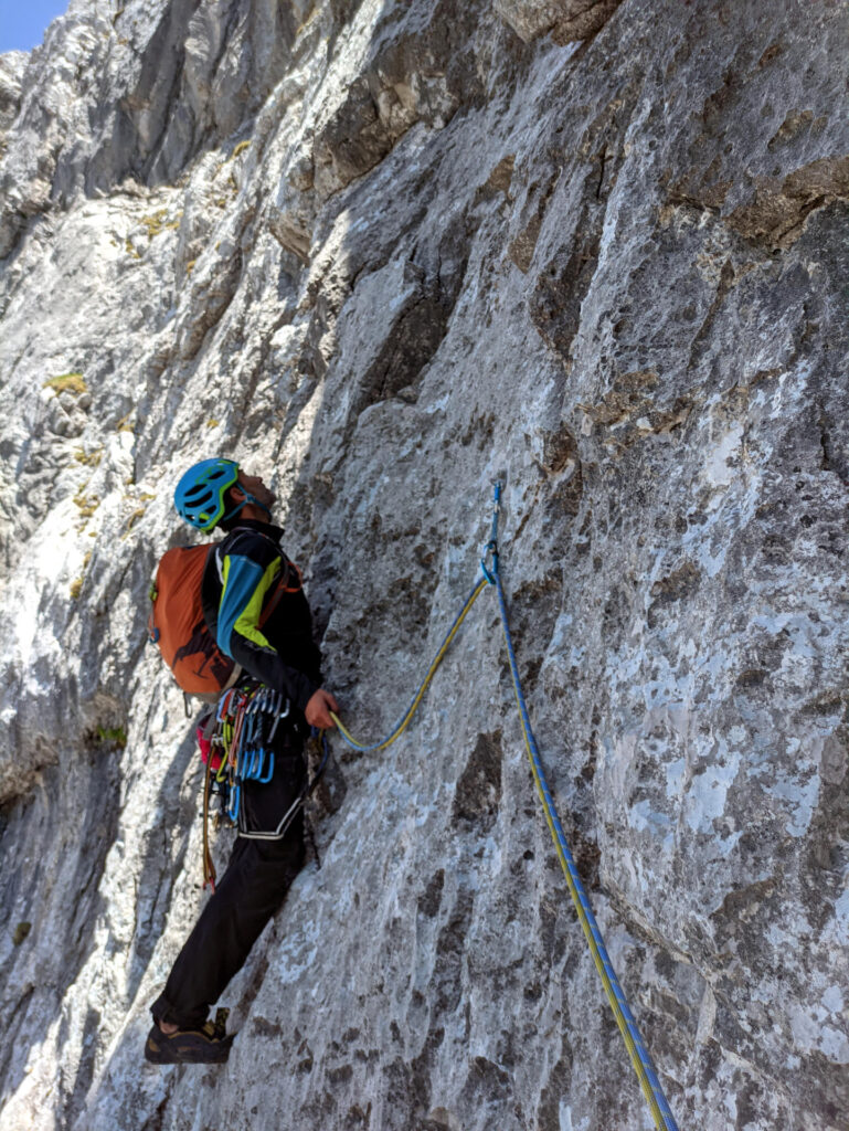 Quinto tiro: Paolo sul traverso che permette poi di andare a prendere la fessura diagonale