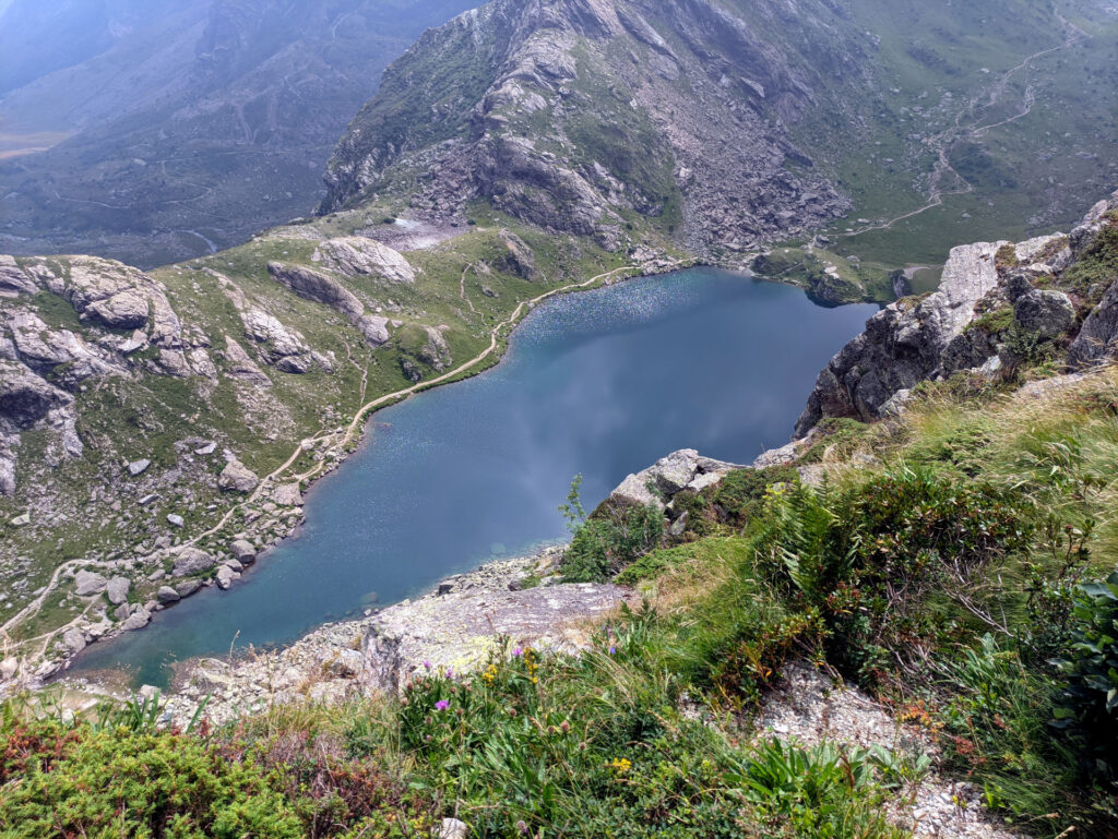 Il lago Fiorenza visto da monte