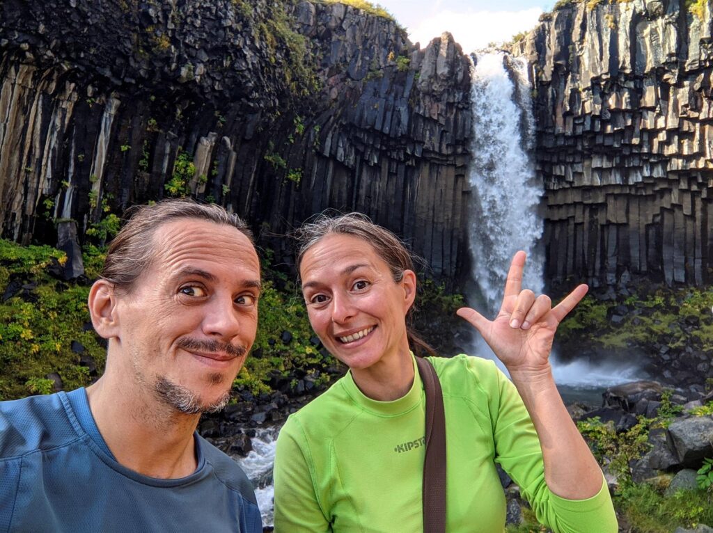 le cascate di Svartifoss e noi