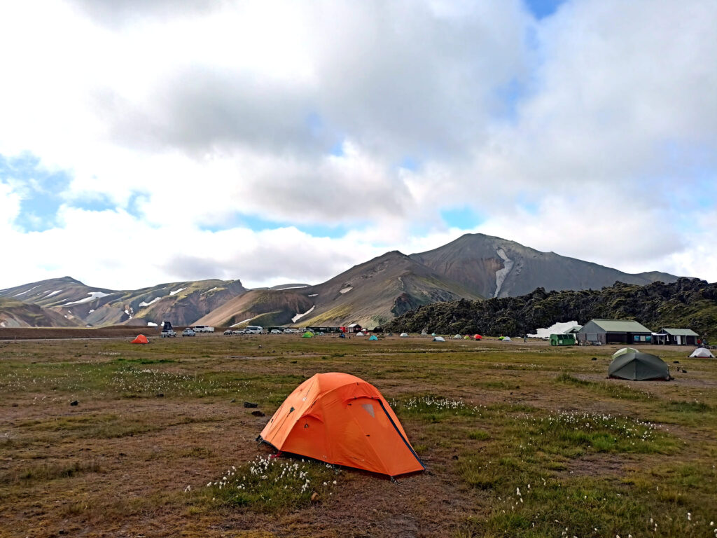 il campo di Landmannalaugar: diciamo che non abbiamo problemi di spazio!