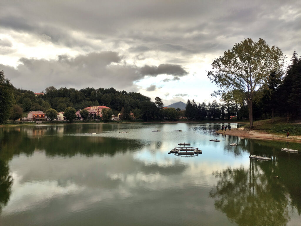 il piccolo lago di Sirino