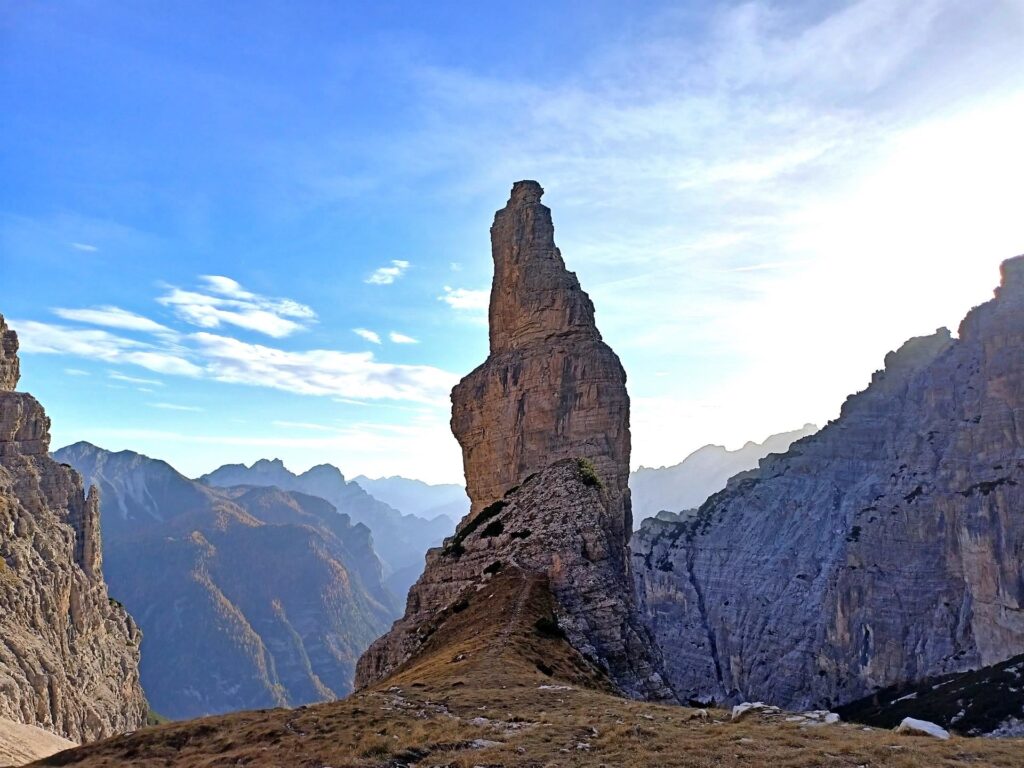 il cielo si tinge dei colori della sera: il versante Nord del Campanile