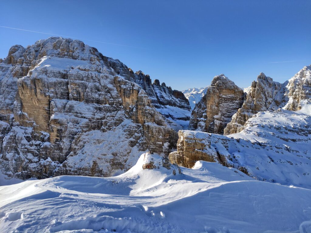 Vista verso le Torri di Kiene dalla Cima Roma